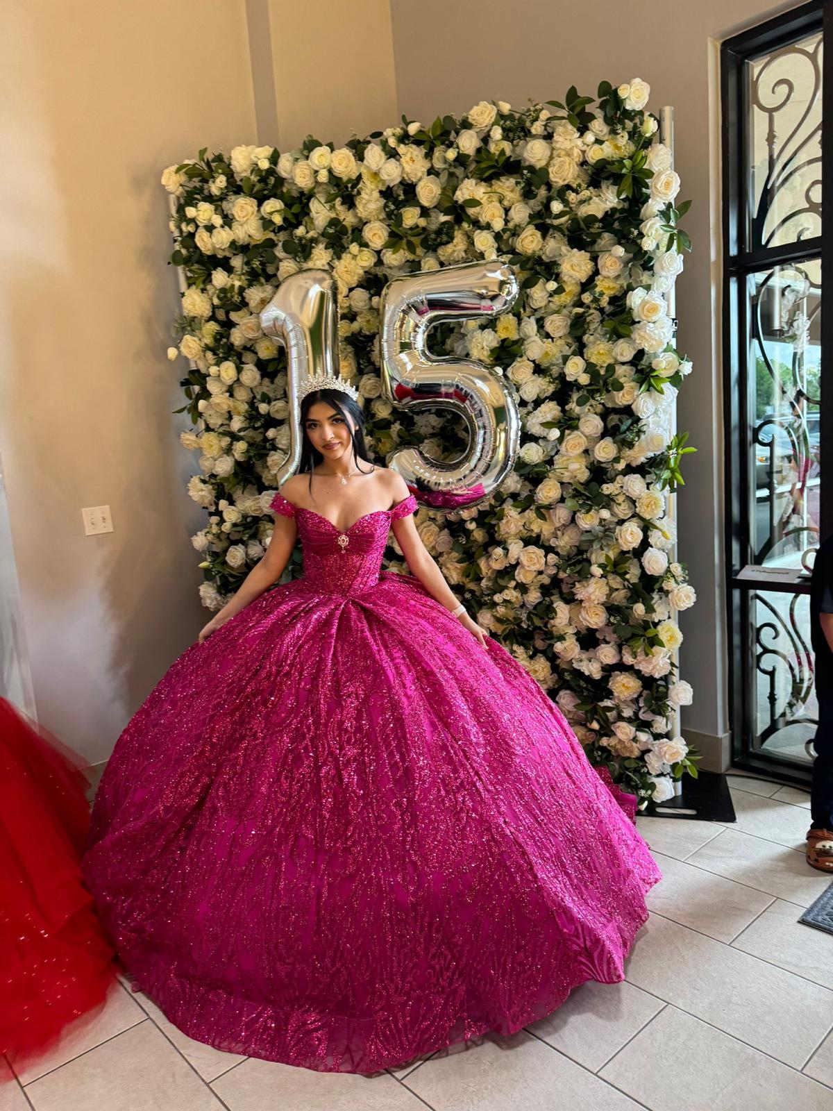 Quinceañera / Sweet Sixteen flower wall
